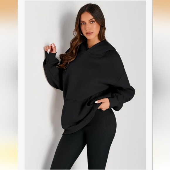 Trendy Queen Tops - Trendy Queen Oversized Hoodie Fleece Sweater Black, XS